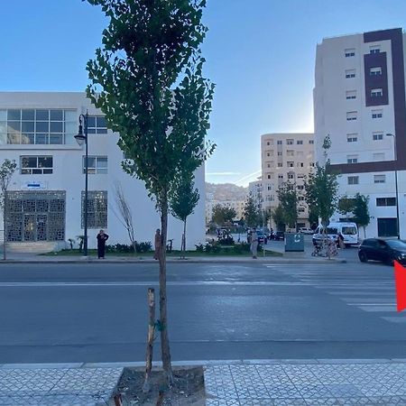 Appart Neuf Lumineux Climatise 1Ere Etage Tangeri Esterno foto