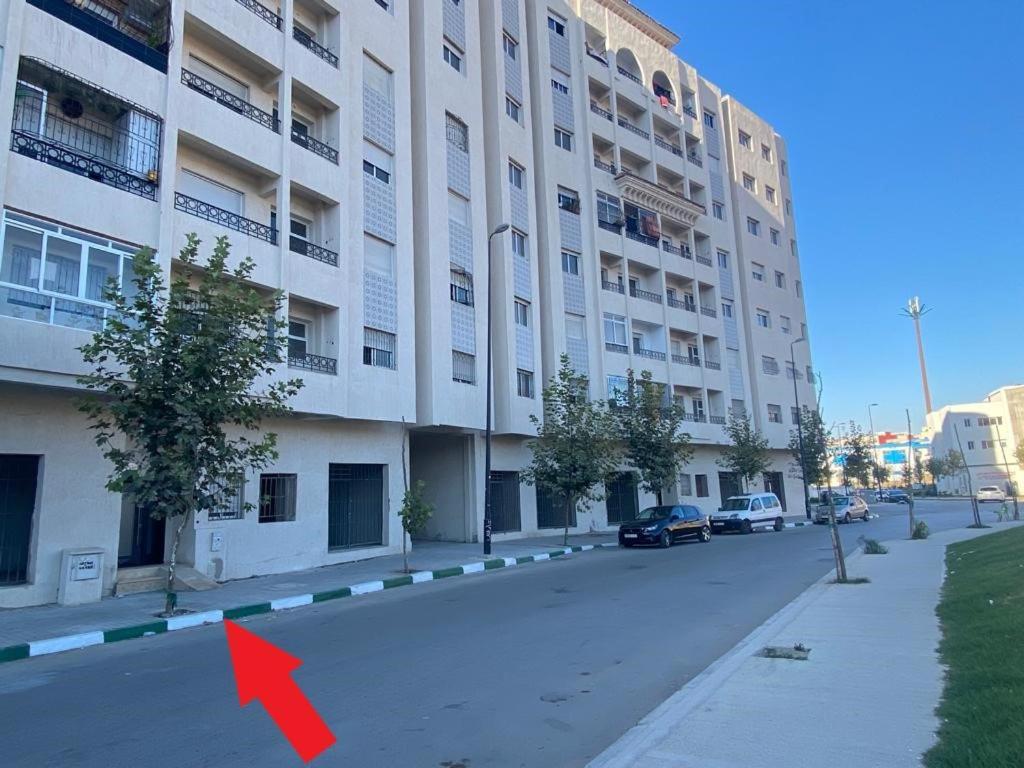 Appart Neuf Lumineux Climatise 1Ere Etage Tangeri Esterno foto