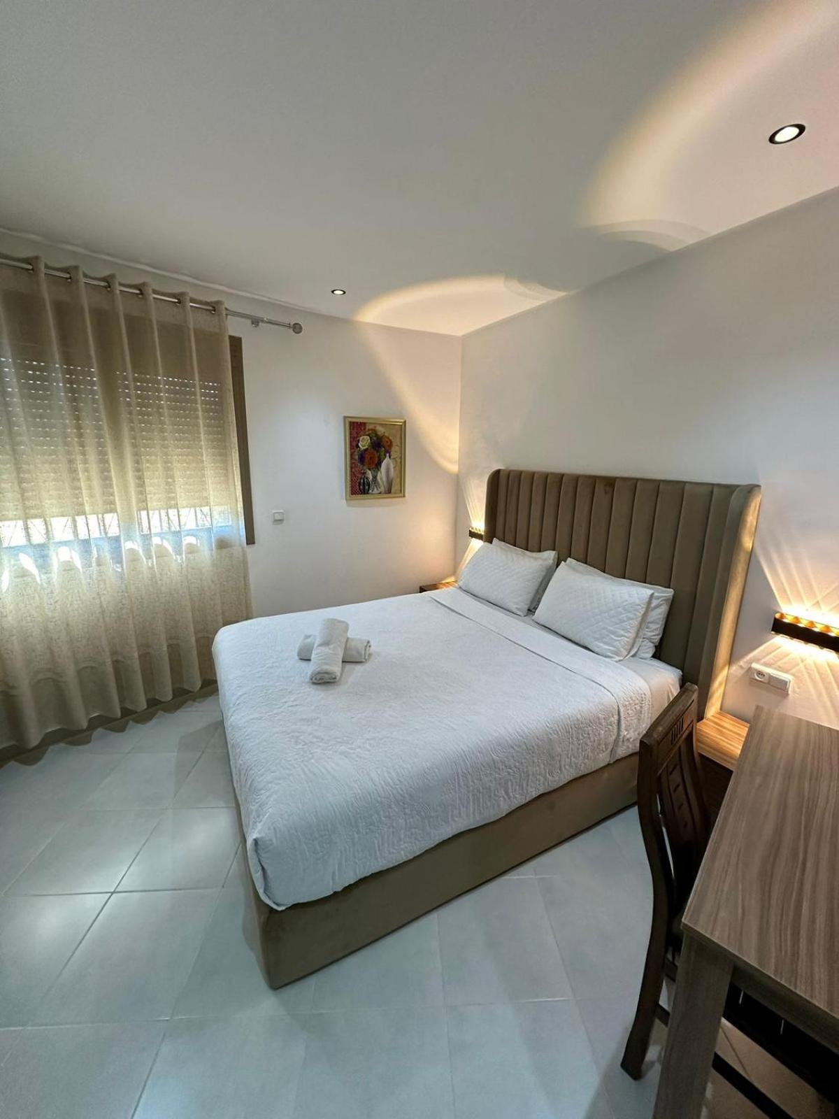 Appart Neuf Lumineux Climatise 1Ere Etage Tangeri Esterno foto
