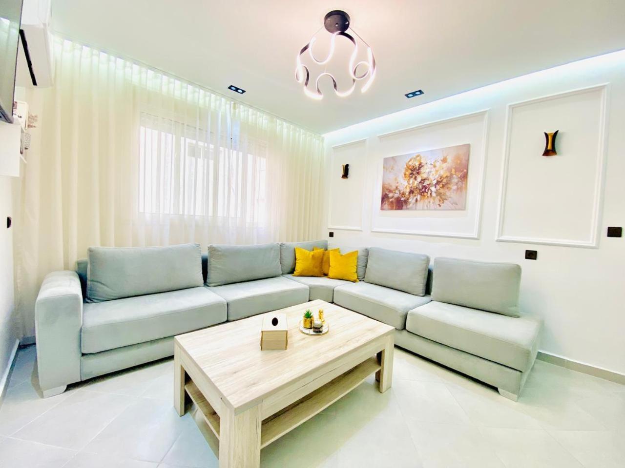 Appart Neuf Lumineux Climatise 1Ere Etage Tangeri Esterno foto